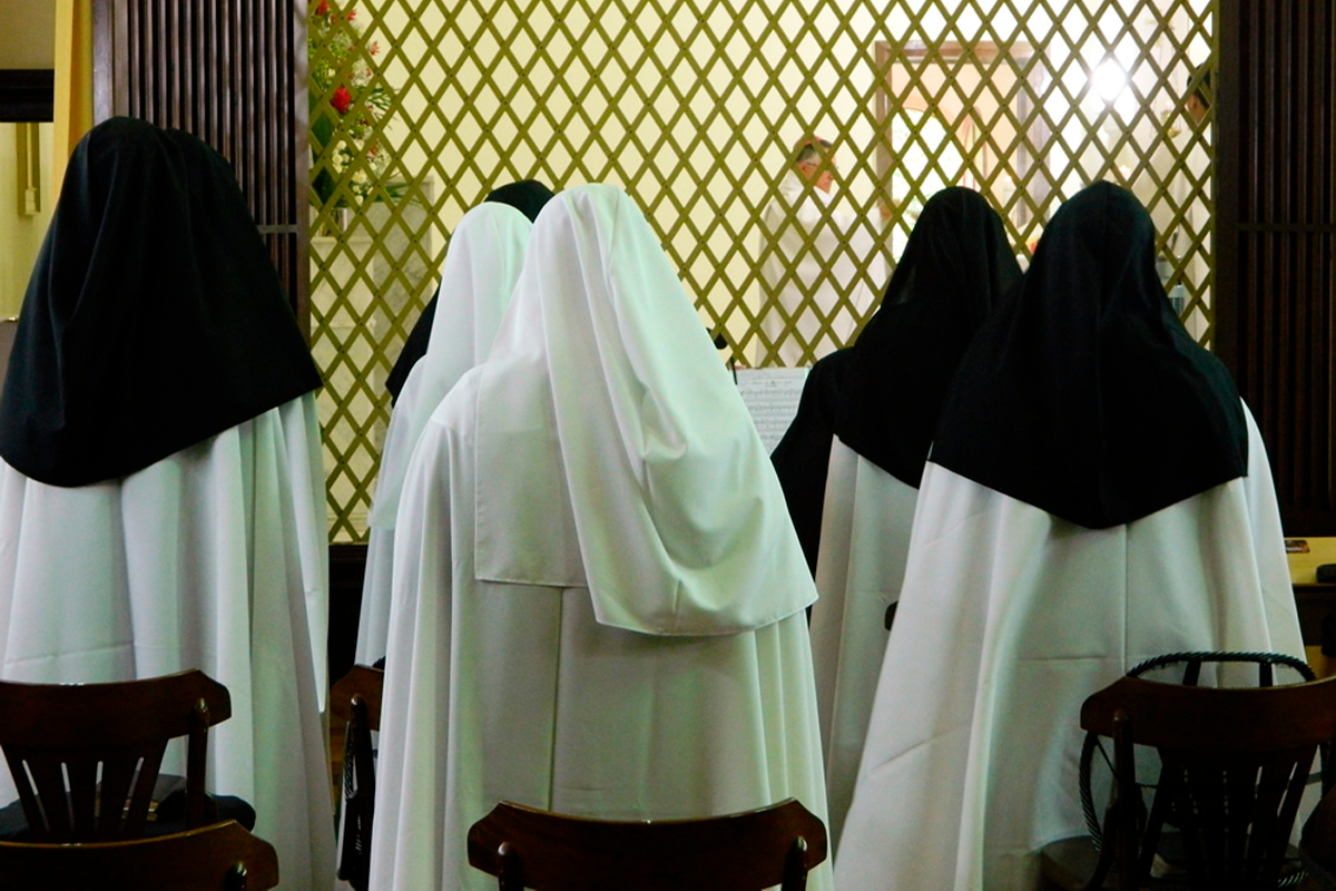 Ordem dos Padres Carmelitas Descalços – Carmelitas Descalços